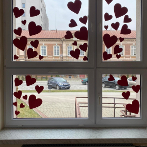 Kompozycja plastyczna - Walentynkowe okno