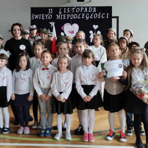 Podsumowanie akcji zbierania karmy dla zwierząt z Tarnowskiego Azylu - nagrodzeni uczniowie