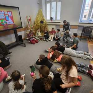 Klasa 4a na zajęciach w Bibliotece Pedagogicznej