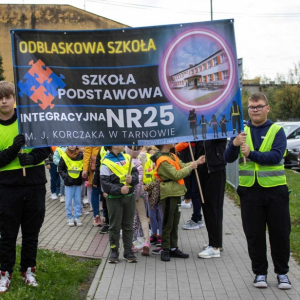 Marsz ODBLASKOWY ulicami Tarnowa