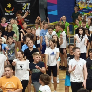 Uczniowie naszej szkoły podczas Ogólnopolskiej lekcji WF