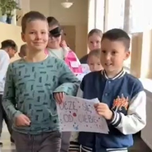 Klasa 3 ze słowami budującymi dobre relacje