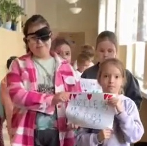 Klasa 3 ze słowami budującymi dobre relacje