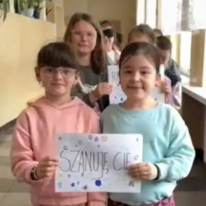 Klasa 3 ze słowami budującymi dobre relacje