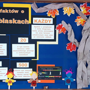 Odblaskowa gazetka klasy 5.b dotycząca projektu "Odblaskowe miasto"