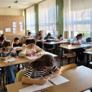 Ogólnopolski Konkurs Matematyczny - LEON - uczniowie rozwiązują zadania konkursowe