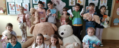 Klasa 1a obchodziła Dzień Pluszowego Misia