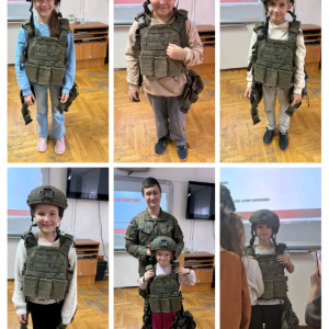 Zajęcia w ramach programu Edukacja z wojskiem - kolaż zdjęć