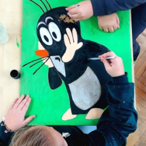 Dzieci malują Krecika