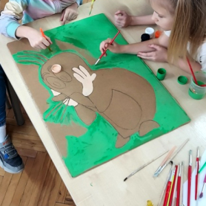 Dzieci malują Krecika