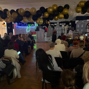 Dzień Babci i Dziadka - dzieci podczas występu