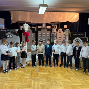 Dzień Babci i Dziadka - dzieci podczas występu