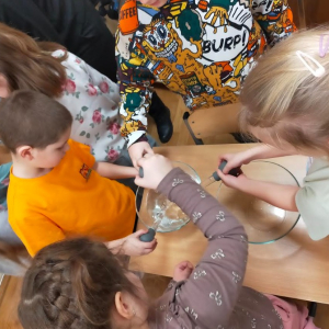 Zabawy ruchowe podczas Aktywnego Czwartku - 19 lutego