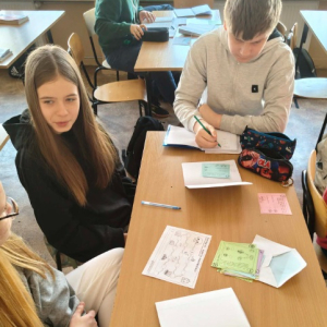 Dzień liczby Pi - uczniowie podczas zajęć