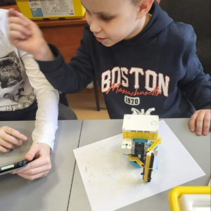 Klasa 5a na zajęciach w Bibliotece Pedagogicznej w Tarnowie