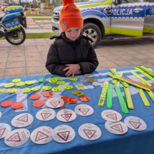 Stoisko SP25 z odblaskami przed meczem